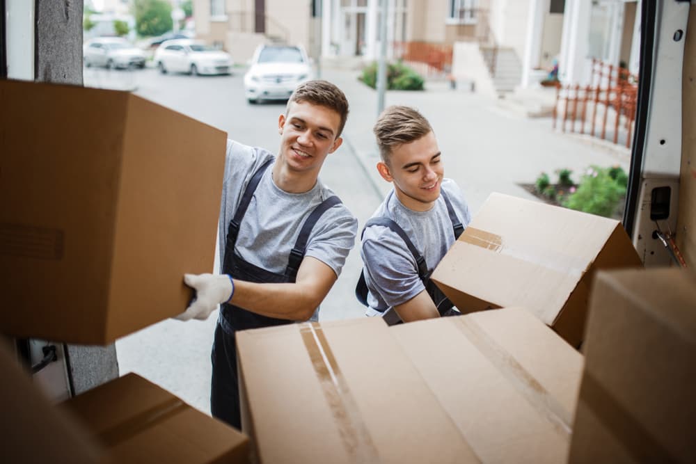 4 Essential Things You Need to Do a Week Before You Move