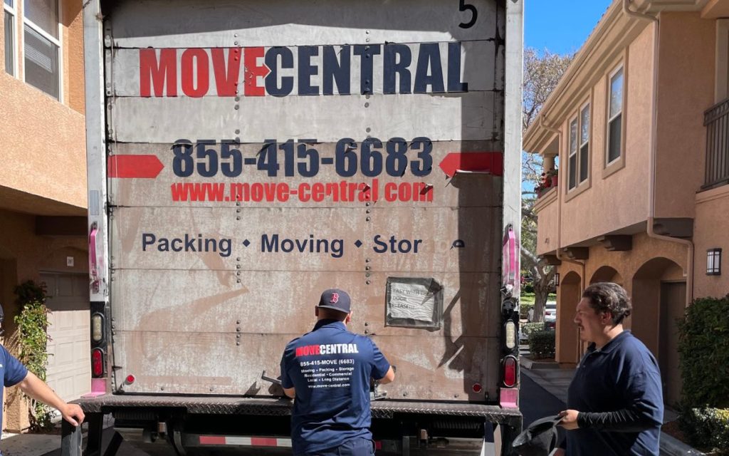 west hollywood movers